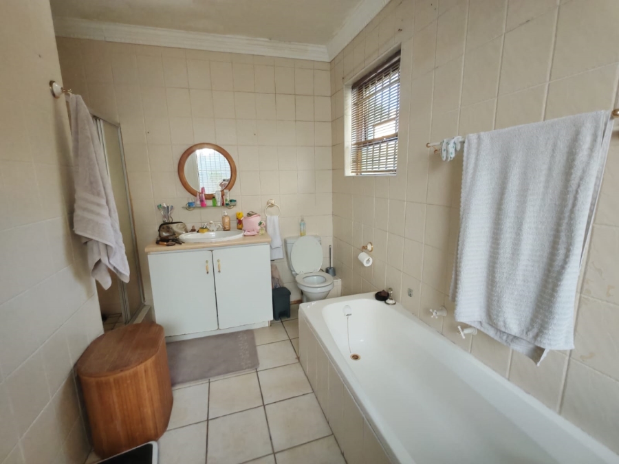 2 Bedroom Property for Sale in South End Eastern Cape
